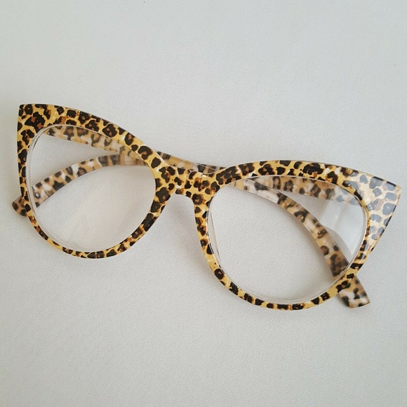 Betsey Johnson Accessories - +2.00 Animal Print  Betsey Johnson Readers Glasses